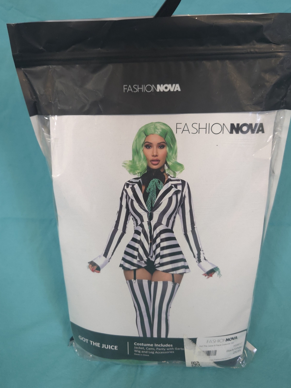 Fashion Nova Black/White Got The Juice Costume Set